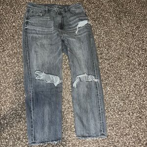 American Eagle Mom Jeans!